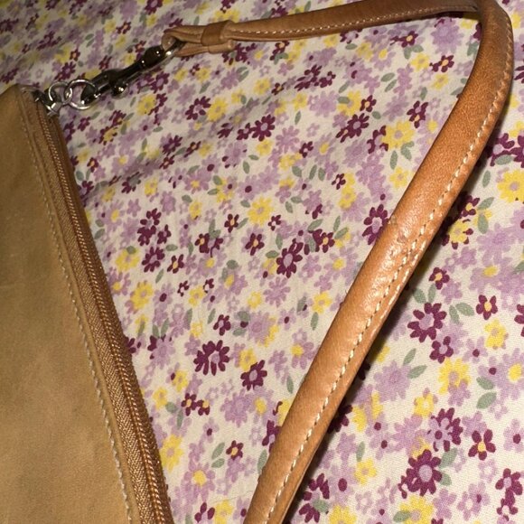 Vintage Coach Wristlet Camel Tan Leather Silver Hardwear Key Tag Wallet/Clutch - Picture 6 of 6